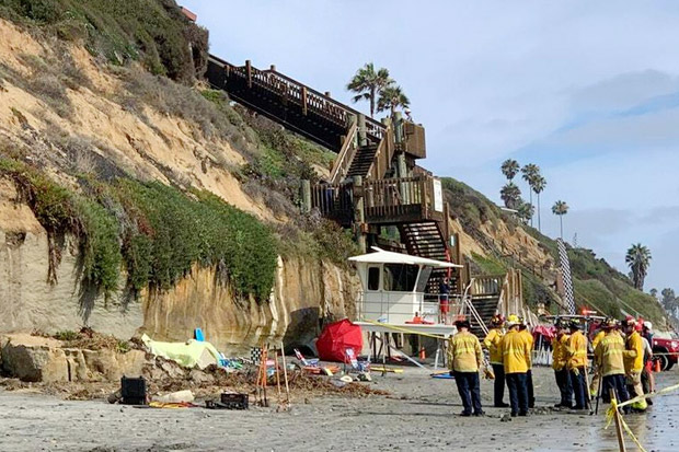 Tebing Pantai Selancar Populer di California Runtuh, Tiga Tewas
