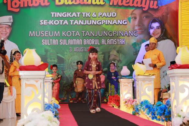 Lomba Busana Melayu PAUD/TK, Juwariyah: Kenalkan Budaya Melayu Sejak Dini