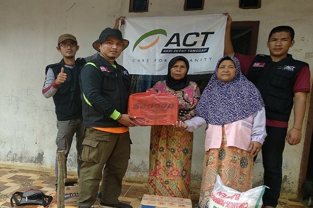 ACT Berikan Bantuan Pangan Keluarga Korban Gempa Banten