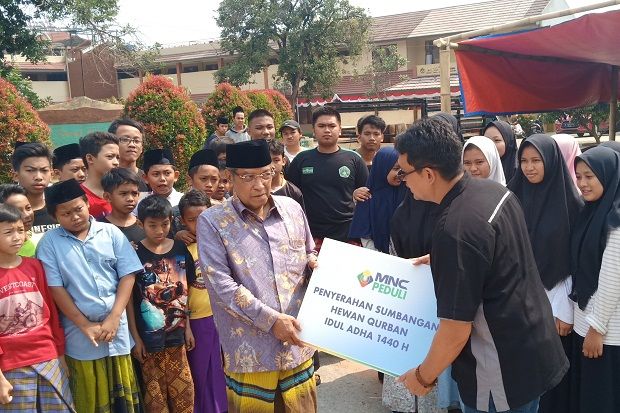 MNC Peduli Salurkan Kurban ke Pesantren Luhur Al-Tsaqafah dan Polres Jaktim