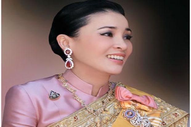 Suthida Tidjai, dari Pramugari Jadi Permaisuri Thailand