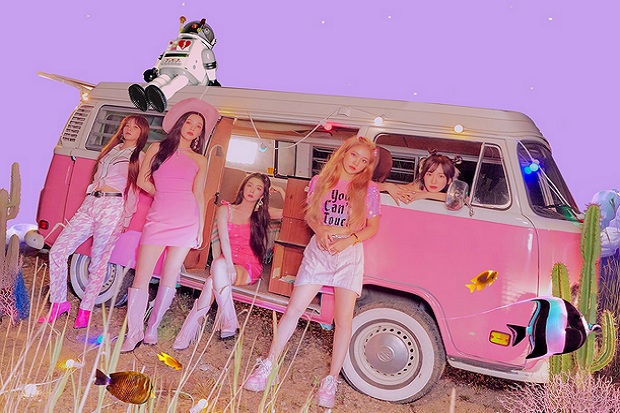 Pelan-pelan, Red Velvet Bocorkan Album The ReVe Festival: Day 2