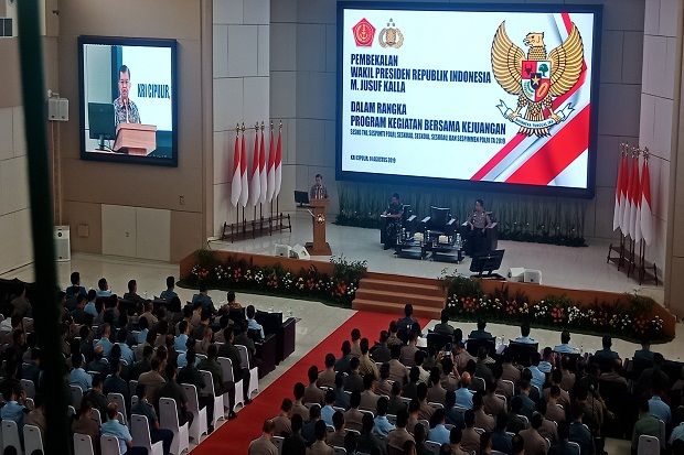 Di Depan Siswa TNI Polri, JK Singgung Tewasnya Briptu Haedar