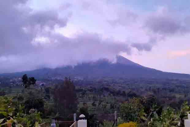 Awan Panas Guguran Gunung Merapi Meluncur 950 Meter