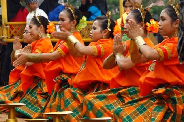 Polewali Mandar International Folk & Art Festival Pamerkan Budaya Sulbar