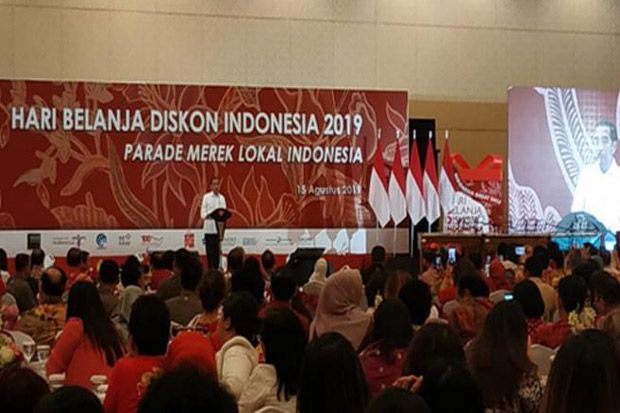 Neraca Perdagangan Defisit, Jokowi Sentil Ibu-ibu Penyuka Merek Impor
