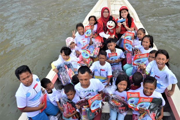 Pelindo I Rayakan HUT RI Bersama Anak-anak Kampung Nelayan Belawan
