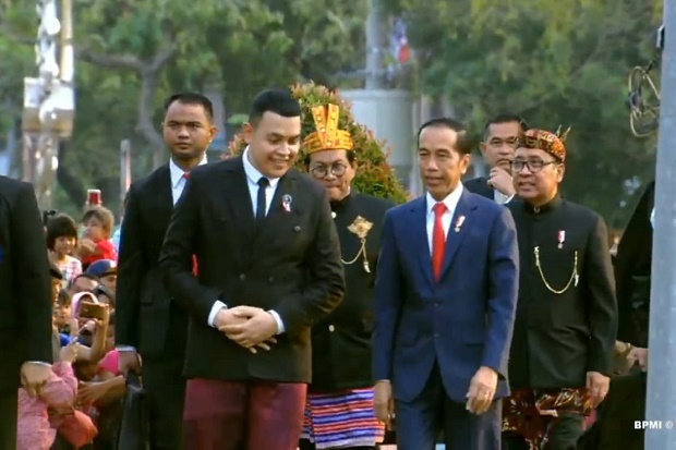 Tak Hanya Hibur Penonton, Tulus Sempat Ngobrol Bareng Jokowi