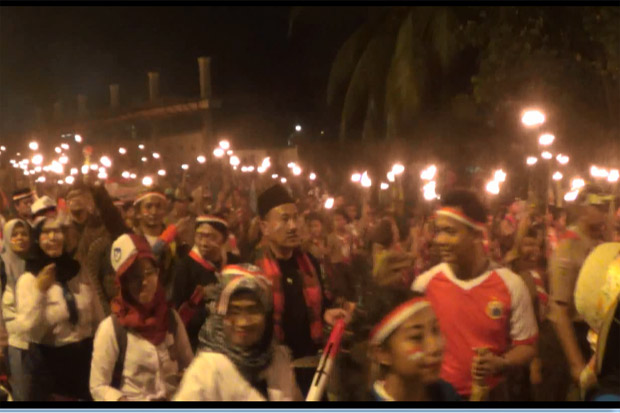 Sambut Hari Kemerdekaan, Ribuan Warga Lampung Selatan Ikut Pawai Obor