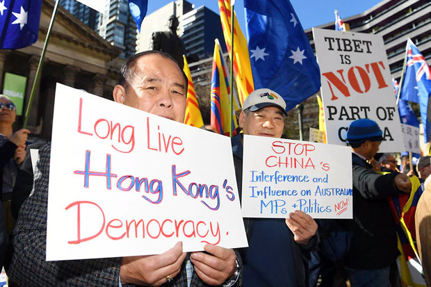 Ratusan Orang Gelar Aksi Dukungan untuk Demonstran Hong Kong di Sydney