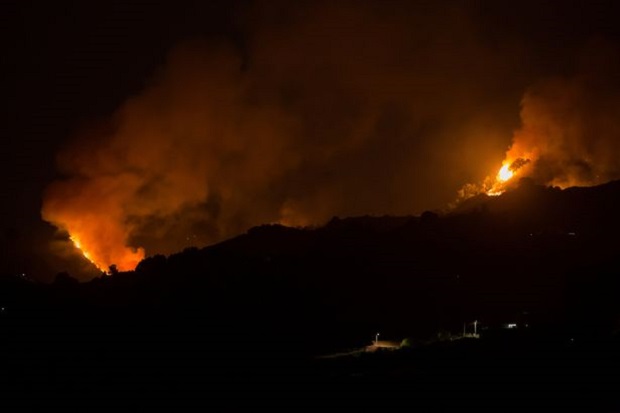 Kebakaran di Gran Canaria Tak Terkendali, 8.000 Orang Dievakuasi