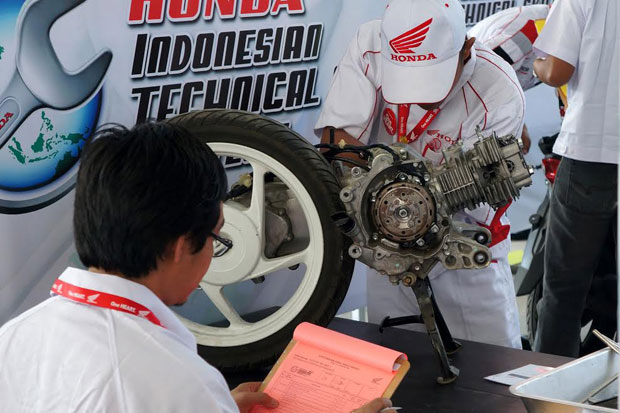 Maksimalkan Pelayanan, AHM Tes Keterampilan Teknisi Honda