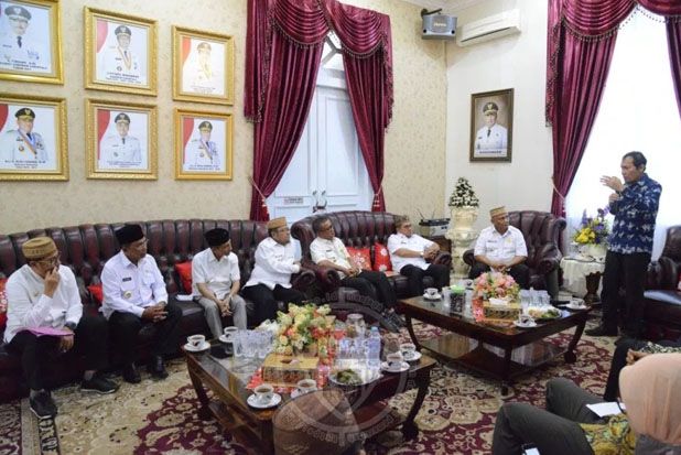 KPK Dukung Mimpi Gubernur Gorontalo Kembangkan RS Ainun