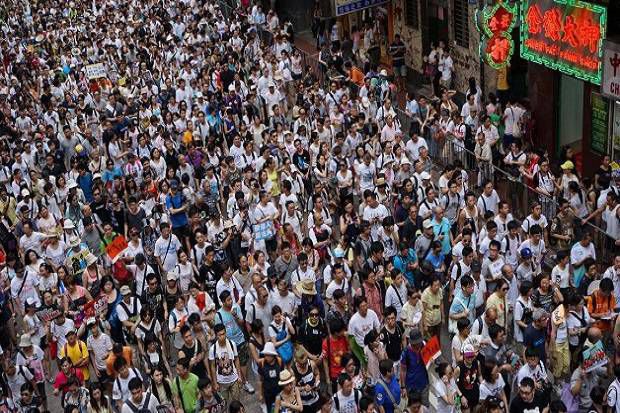Para Miliarder Hong Kong Merugi Rp214 Triliun Akibat Kerusuhan