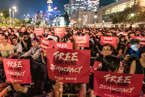 Sebut Demonstran Hong Kong Harus Dieksekusi, Wanita Asal China Dipecat