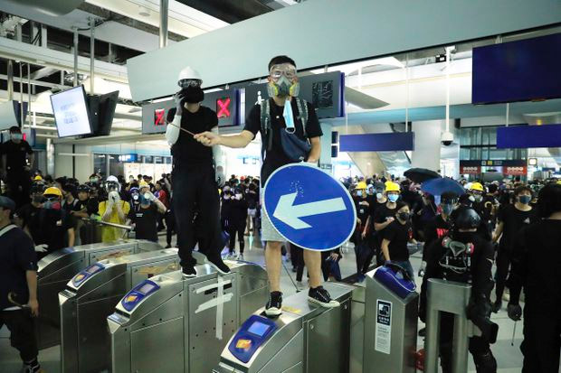 Demonstran Rencanakan Lakukan Aksi Stress Test di Bandara Hong Kong