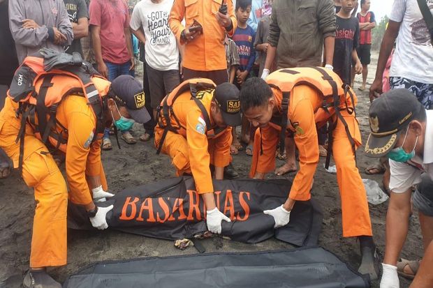 Kecelakaan Kapal Sinar Lestari, 2 Nelayan Ditemukan Meninggal