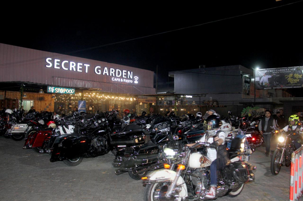 Ratusan Biker Moge Kepung Secret Garden