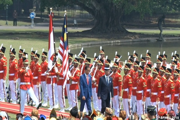 Kunjungi Indonesia, Raja Malaysia Disambut di Istana Bogor