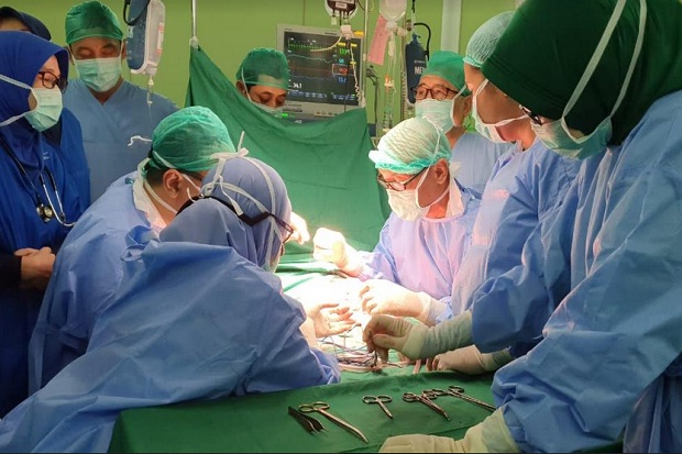 Bayi Kembar Siam Jalani 7 Jam Operasi Pemisahan, 1 Meninggal