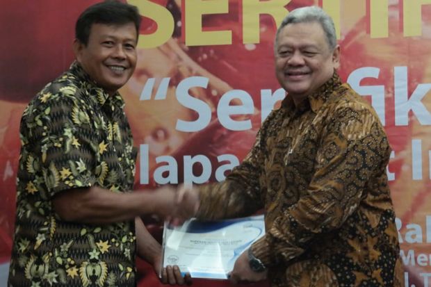 Mitra Wilmar Raih Sertifikasi Indonesia Sustainable Palm Oil