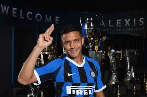 United Akhirnya Pinjamkan Alexis Sanchez ke Inter Milan