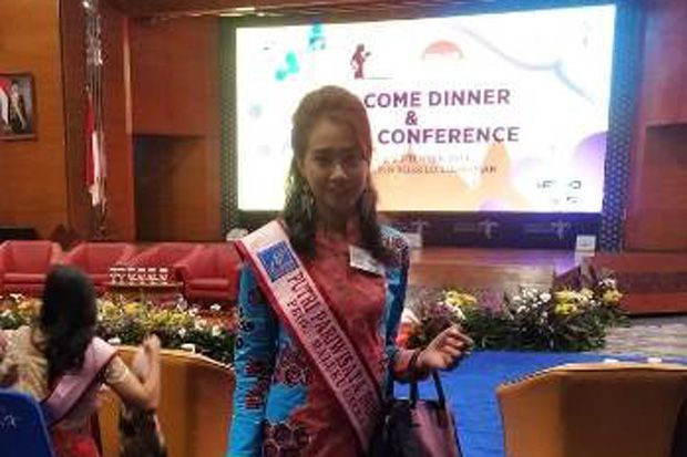 Putri Pariwisata Indonesia Promosikan Kain Tradisional Batik Sula
