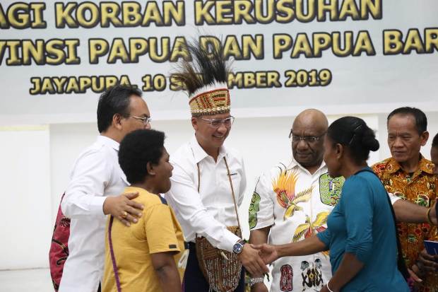 Menteri Sosial Salurkan Bantuan Rp7,3 Miliar di Papua dan Papua Barat
