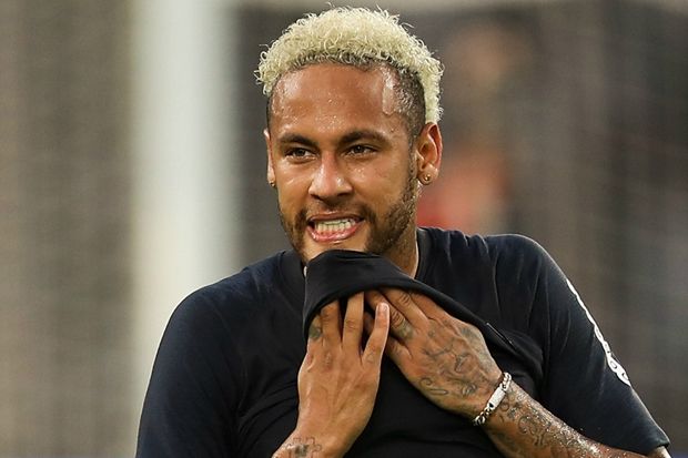 Barcelona Tegaskan Tak Lelah Buru Neymar