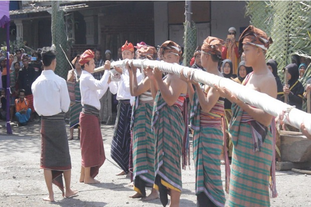 Tradisi Tenun Boteng Tunggul Masyarakat Lombok Timur
