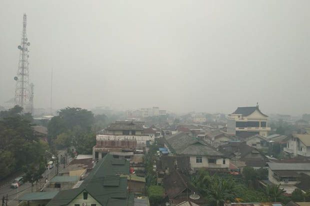 Kabut Asap Selimuti Ketapang, Ratusan Warga Terserang ISPA