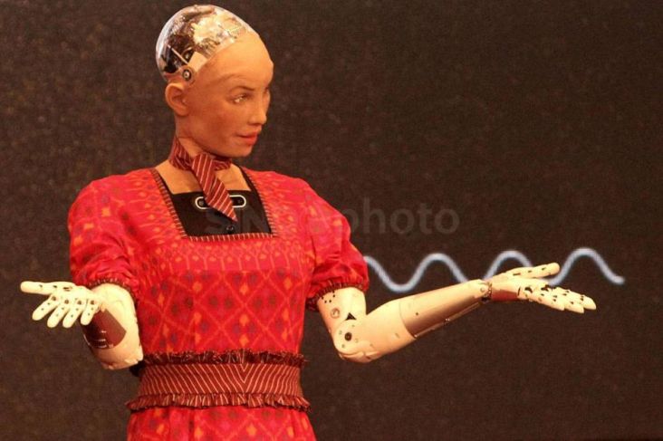 Sri Mulyani Berharap Bisa Selfie dengan Robot Pintar Sophia