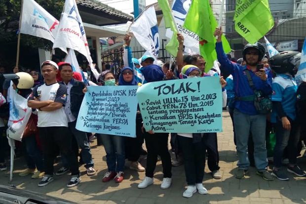Buruh KBB Demo di DPRD, Tolak Kenaikan BPJS Kesehatan