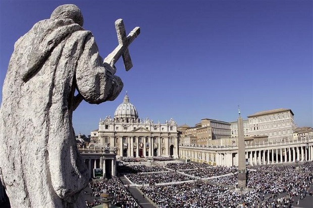 Jaksa Minta Dua Pastor Vatikan Diadili Terkait Skandal Seks