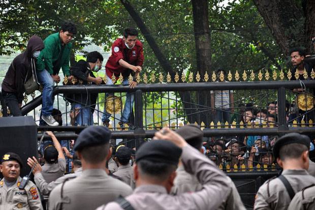 Kapolda Sumut Bilang Demo Mahasiswa Ricuh karena Disusupi Teroris
