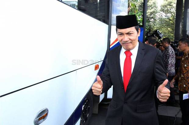 Bakal Keluarkan Perppu KPK, Saut Situmorang Puji Jokowi
