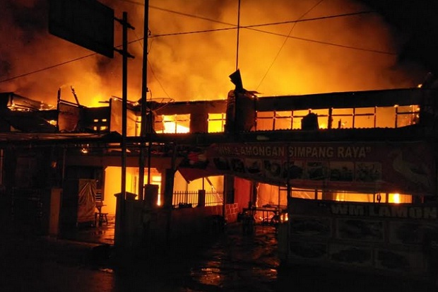 Kota Sungaipenuh Membara, 14 Bangunan Dekat Rumdis Wali Kota Terbakar