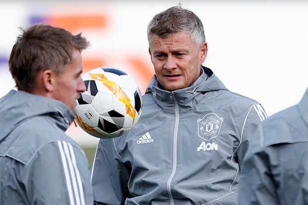 Solskjaer : Lapangan Sintetis AZ Alkmaar Sangat Buruk