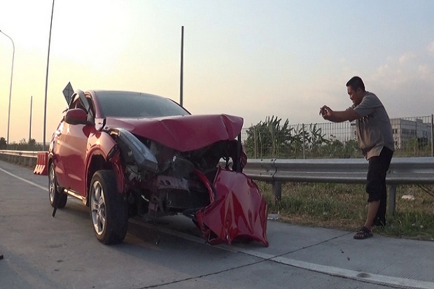 Mobil Kecelakaan di Tol, Dokter TNI Berpangkat Letkol dan Istri Tewas