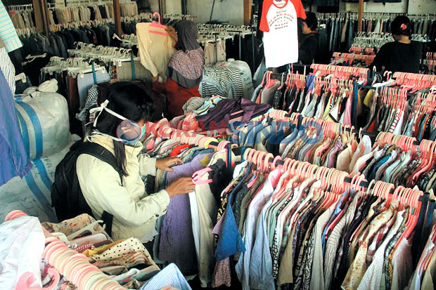 Impor Baju Bekas Rawan Penyakit, Kebanyakan dari Malaysia dan Singapura