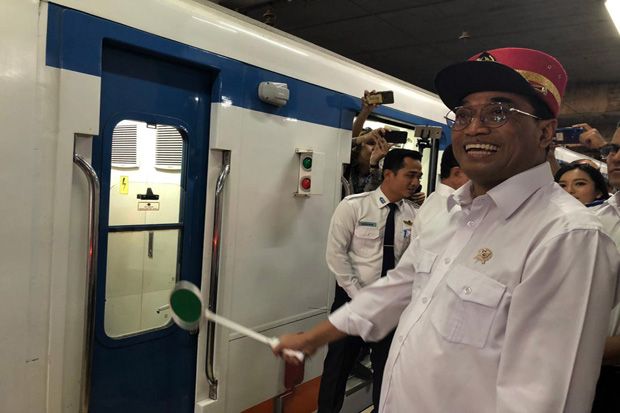 Budi Karya Targetkan KA Bandara dari Stasiun Manggarai Hanya 50 Menit