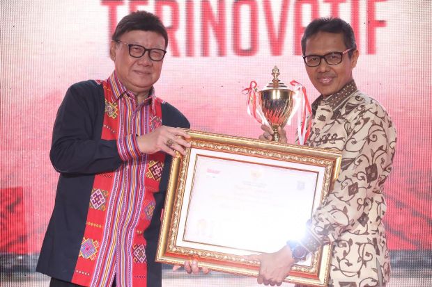 Jadi Provinsi Terinovatif, Sumbar Raih Innovative Government Award 2019
