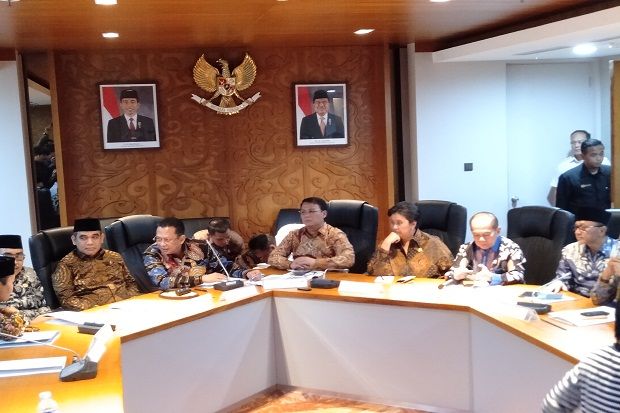 Jelang Pelantikan Jokowi-Maruf, Pimpinan MPR Temui Prabowo-Sandi