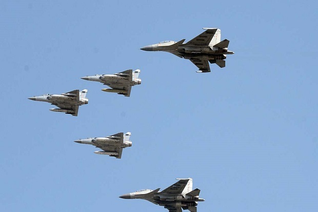 Diklaim Ditembak Jatuh Pakistan, Jet Su-30 India Muncul di Parade Militer