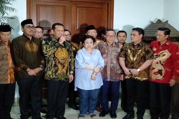 Ketua MPR Minta Jaringan Pelaku Penusukan Wiranto Dibongkar