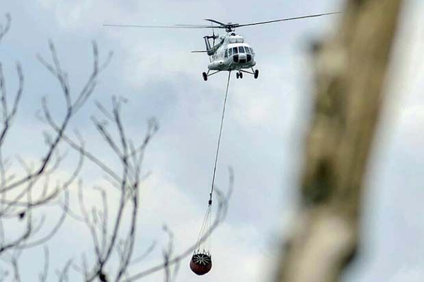 Hotspot Capai 414 Titik, Helikopter di Riau Dialihkan ke Sumsel
