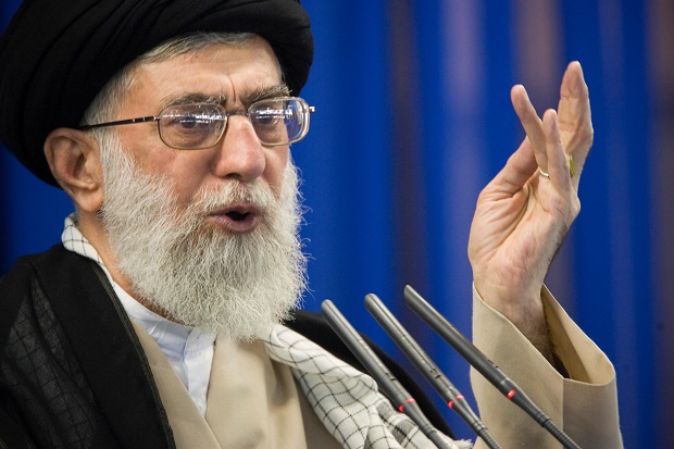Ayatollah Khamenei Bilang Bom Nuklir Haram