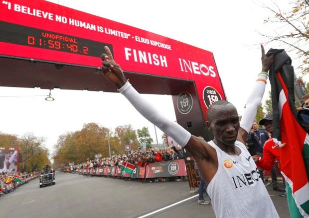 Eliud Kipchoge Pecahkan Rekor Dunia Lari Maraton