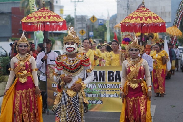 Gorontalo Karnaval Karawo Kenalkan Keunikan Kain Karawo