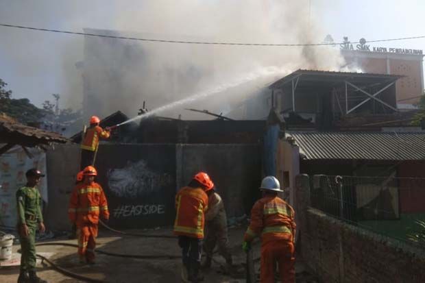 Rumah di Ujungberung Bandung Ludes Terbakar, Kerugian Rp1,5 Miliar
